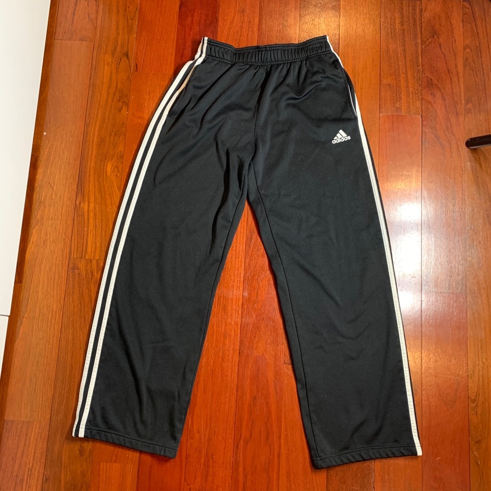Adidas sweatpants